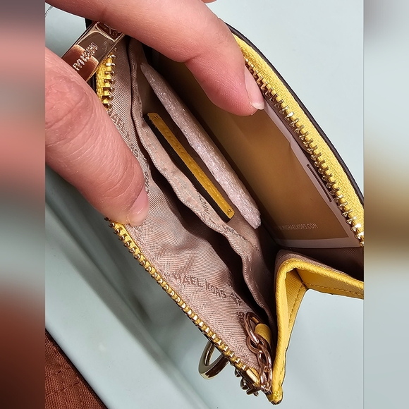 Nwt yellow mk keychain coin purse - Picture 3 of 3